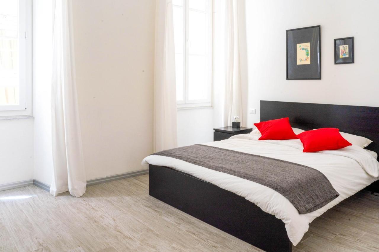 Niu Lux Apartments Genoa Bagian luar foto