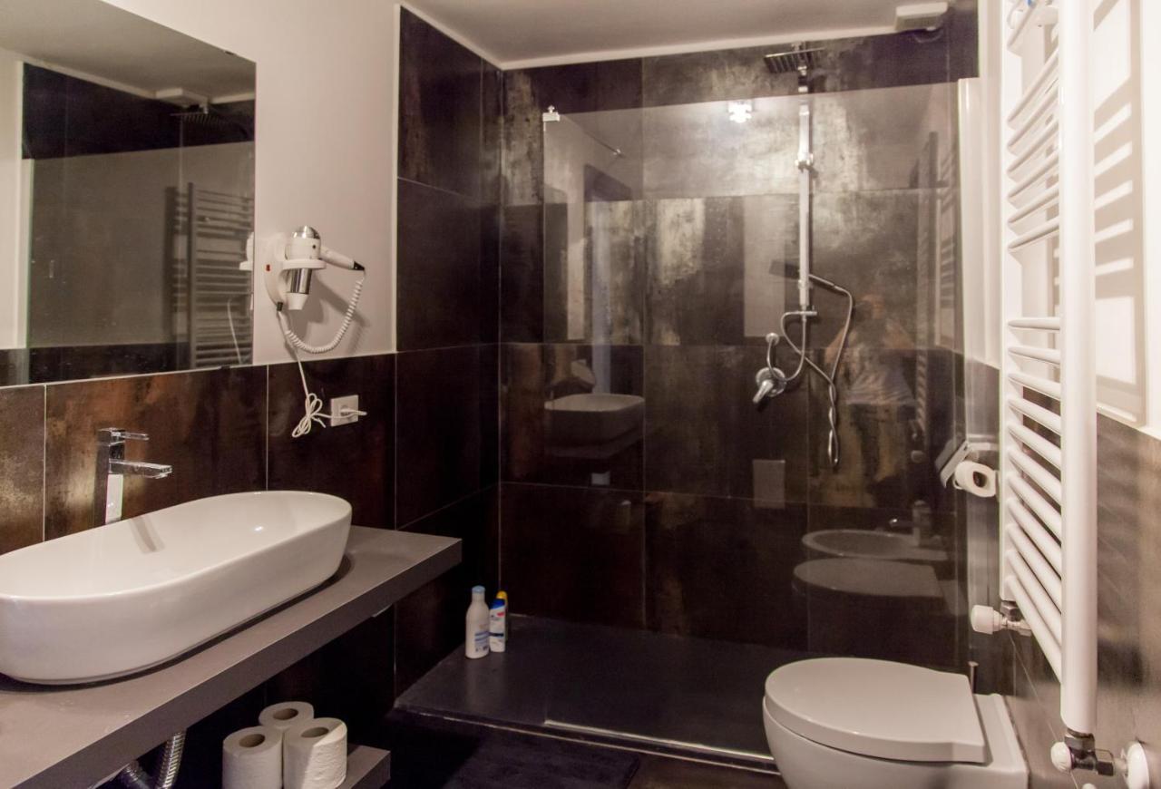 Niu Lux Apartments Genoa Bagian luar foto